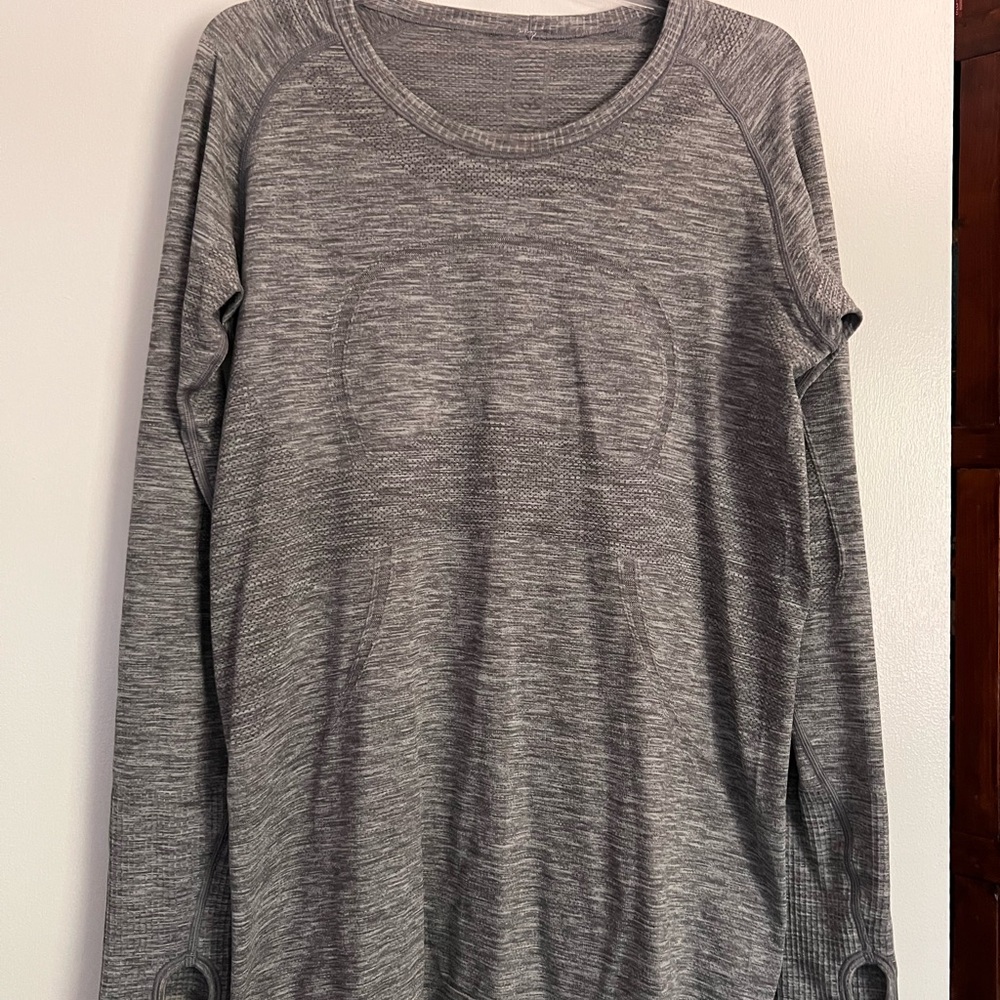 Lululemon Gray Long Sleeve Top